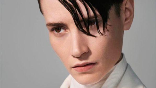 Moda, Krow Kian è il primo modello transgender in copertina