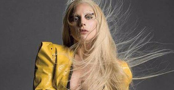 Lady Gaga bandita dalla Cina dopo l’incontro con il Dalai Lama