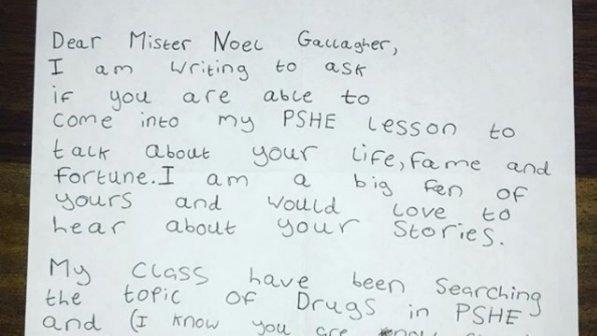 "Caro Noel Gallagher, vieni a parlare di droga a scuola?" - Lui risponde che...