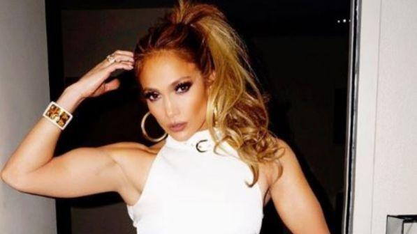 Jennifer Lopez: "Una volta un regista mi chiese di mostrare il seno"