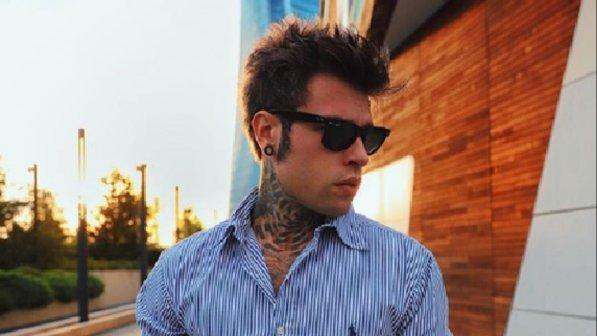 "Fedez ha bisogno di un esorcismo": la proposta degli ultra cattolici veneti