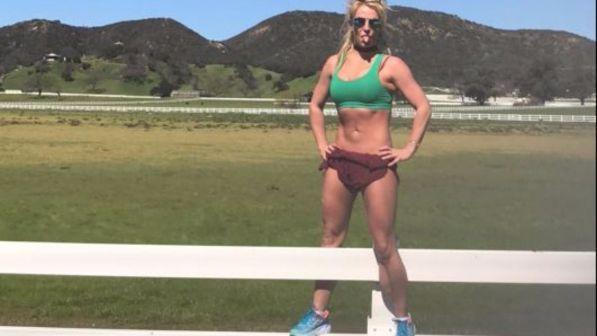 Britney Spears, ecco il segreto degli addominali scolpiti