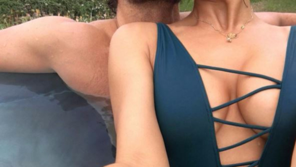 Irina Shayk e Bradley, primo selfie hot di coppia