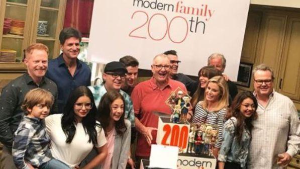 Modern Family, i creatori: "Chiudiamo con la decima stagione"