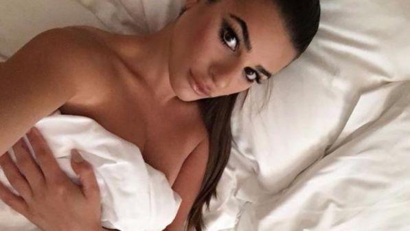 Lea Michele, la star di Glee canta per ricordare Cory Monteith: "Scrivere canzoni è una terapia"