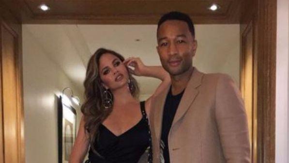 Chrissy Teigen aspetta il secondo figlio da John Legend