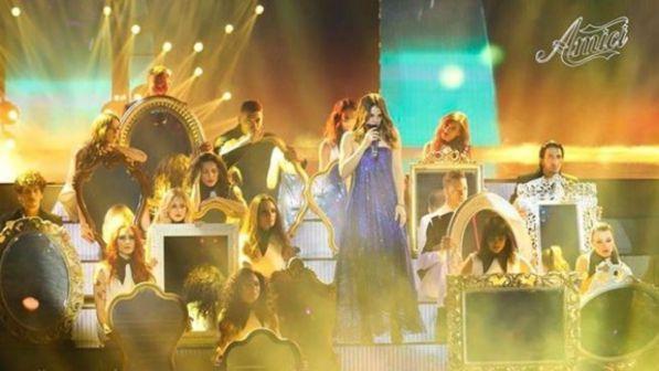 "Amici 17": Carmen vince la settima puntata, il cantante Biondo è l'eliminato