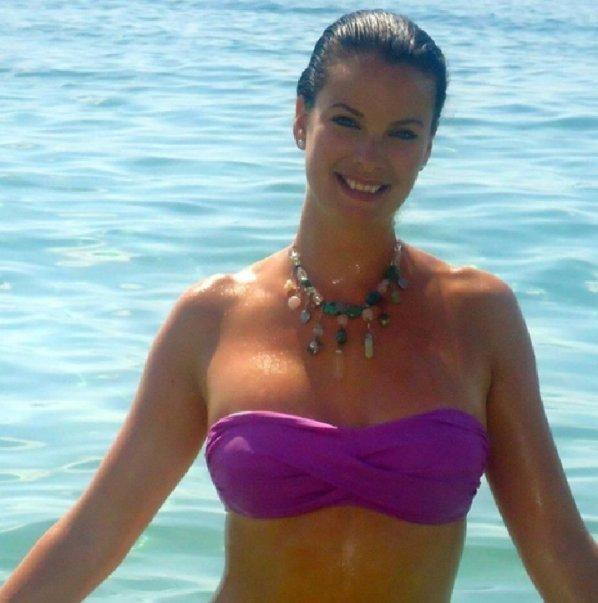 Epstein, Sarah Ransome: "Io vittima di stupro, cercai di fuggire a nuoto dalla sua isola sfidando gli squali"