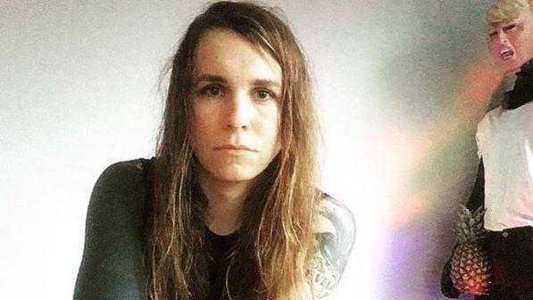 "Tranny", tra disforia di genere e integrità morale: una storia punk
