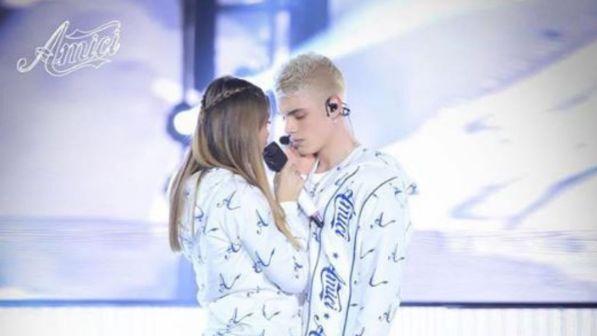 "Amici 17", Emma e Biondo sono usciti allo scoperto: è scoppiato l'amore