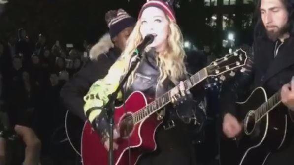 Da Madonna a Bruce Springsteen e Bon Jovi: le star in concerto per Hillary Clinton