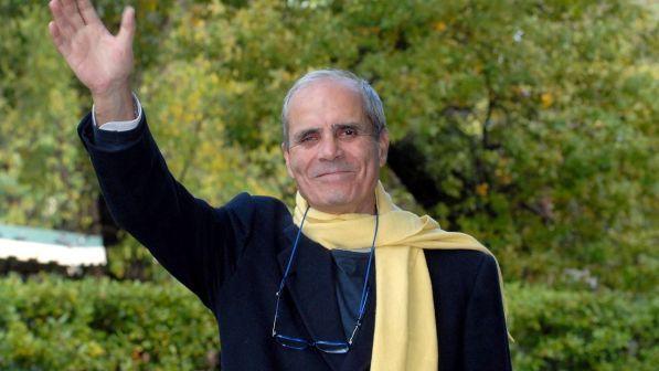 Nino Castelnuovo in ospedale, l'appello della moglie: "I politici ci aiutino!"