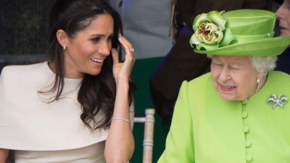 Voci e stranezze su Meghan, la Regina prepara un piano... di divorzio?