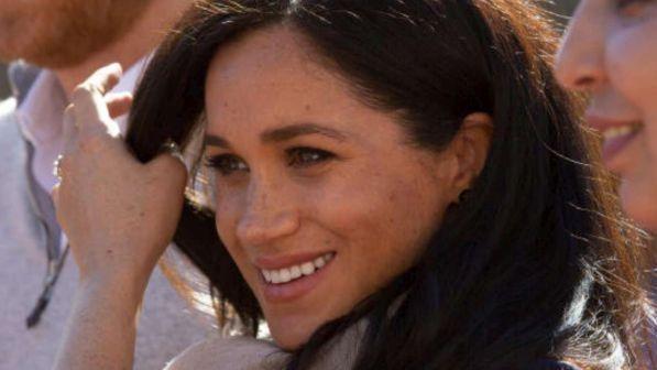 Meghan e Kate offese dal popolo Internet, la Corona contro il troll