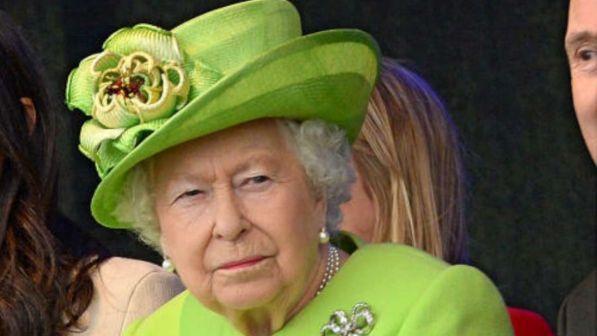 Brexit, esiste un piano per evacuare la regina in caso di disordini per il no "deal"