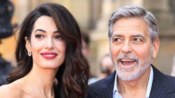 Amal porta l'Isis in tribunale: George Clooney preoccupato per i due figli