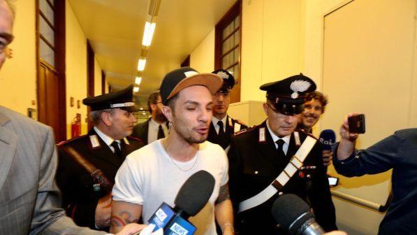 Milano, furto alla Rinascente: Marco Carta chiede il rito abbreviato