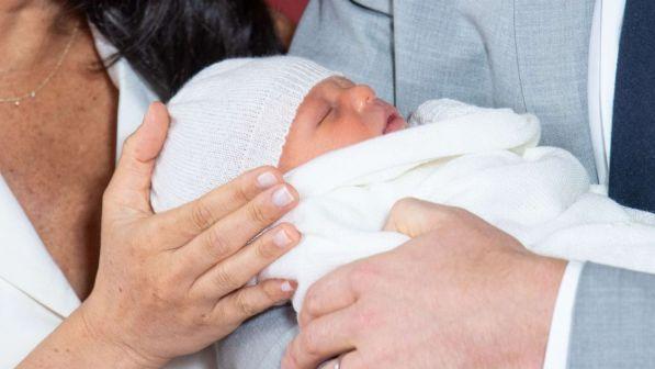 Gb, insultò il royal baby: lo speaker radio Danny Baker rischia un processo per razzismo