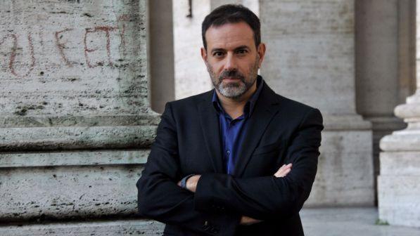 Fausto Brizzi, l'accusa inascoltata di una tatuatrice: "Mi ha fatto spogliare e mi ha toccato"