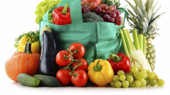 Dieta vegetariana in aumento: gli italiani preferiscono il 100% naturale, bio e senza OGM