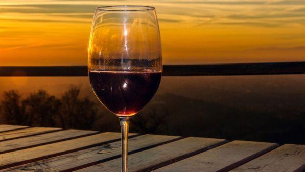 Vino, Coldiretti: Italia festeggia record storico export, +5,9%