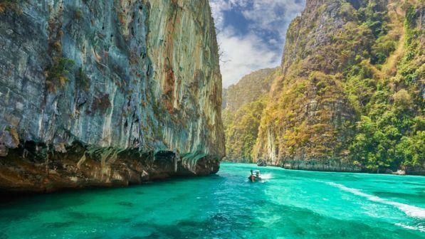 Thailandia, la spiaggia del film "The Beach" con Leonardo DiCaprio resterà chiusa fino al 2021