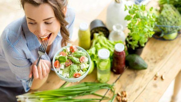 Estate afosa: come mangiare con il grande caldo