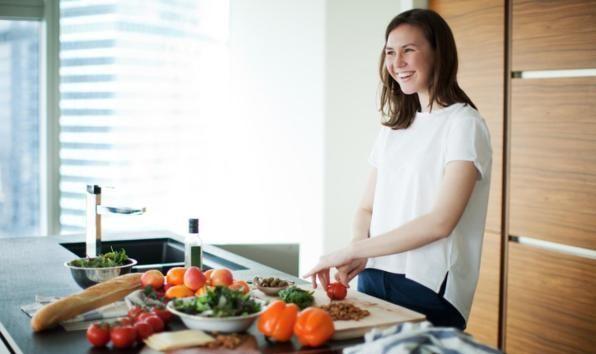 Dieta: cinque astuzie per cucinare con poche calorie