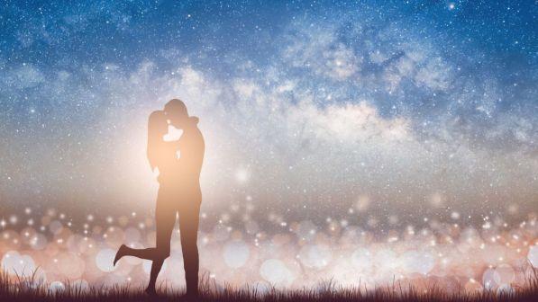 Oroscopo: le attrazioni fatali secondo lo Zodiaco
