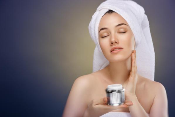 Viso: tutto quel che c'è da sapere sulla crema notte