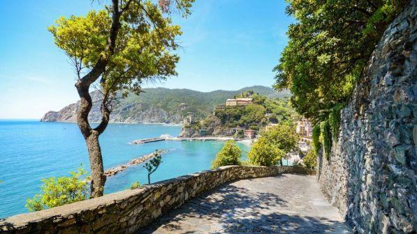Bandiere Blu, riconoscimenti a 385 spiagge: al top la Liguria