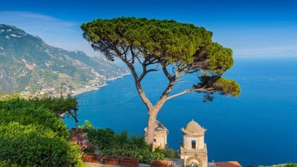 Ischia, escursionista colta da malore salvata grazie a WhatsApp