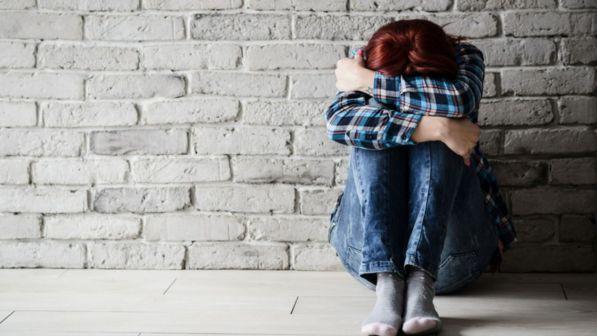 India, 13enne vuole abortire il figlio del suo stupratore ma partorisce