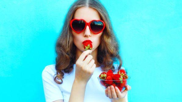 Fragole: virtù e benefici del "falso frutto" dolce e fragrante