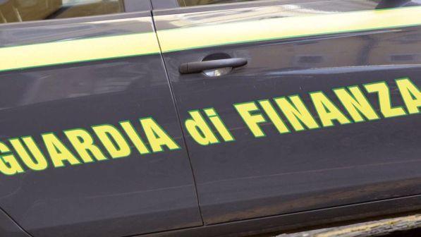 Napoli, prostituzione: sequestrati video hard in casa di 2 sacerdoti