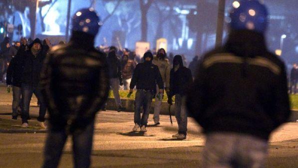 Bergamo, sassate contro pulmino che trasportava tifosi romanisti