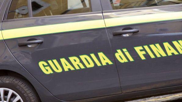 Lodi, cinque arresti per corruzione: in manette anche un vigile