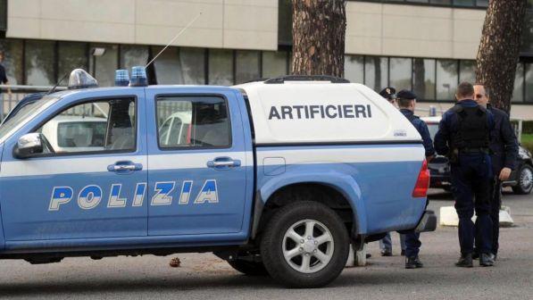 Ordigno esplode davanti a una sede di Forza Nuova a Bologna