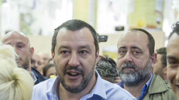 Salvini: "Italiani meritano rispetto, inaccettabile Pd al governo"