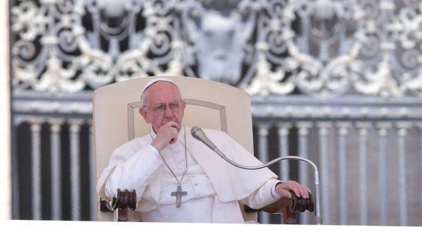 Papa: "Usare Dio per motivare stragi è una grande bestemmia"