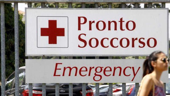 Torino, "è manesco e antipatico": i medici si rifiutano di operarlo, il paziente li denuncia