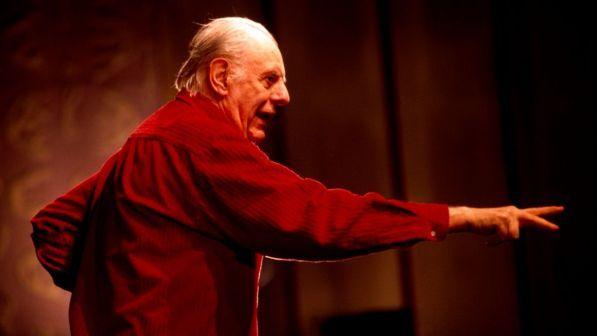 E' morto Dario Fo, una vita per il teatro<br>"Prima di aggravarsi aveva cantato per ore"