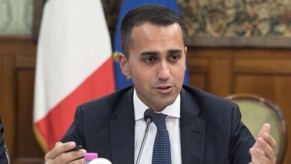 Manovra, Di Maio: "Oettinger si morda la lingua 3 volte"
