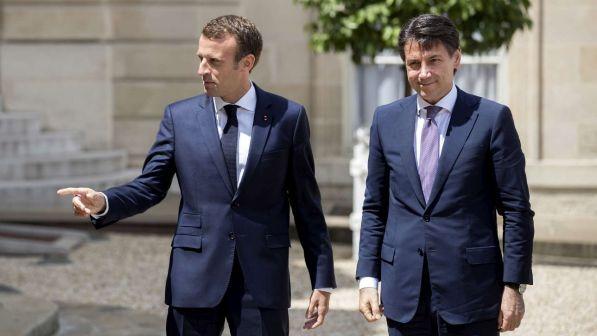 Migranti, Macron: "Colloquio proficuo con il premier Conte"