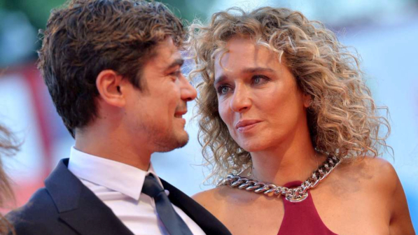 Valeria Golino: "Con Riccardo Scamarcio tutto bene, ci vedrete insieme a Cannes"