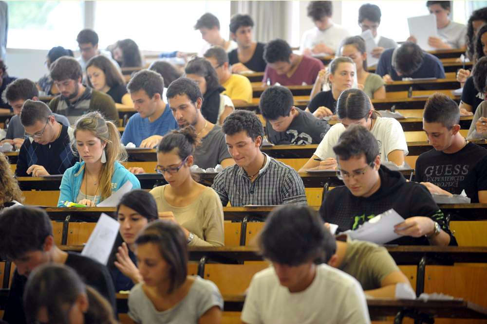 Test d'ingresso: nel decreto sul numero chiuso meno posti a Medicina