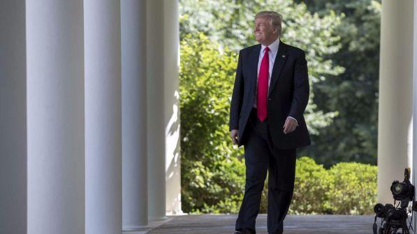 Usa, ordinati prototipi muro da costruire al confine con il Messico