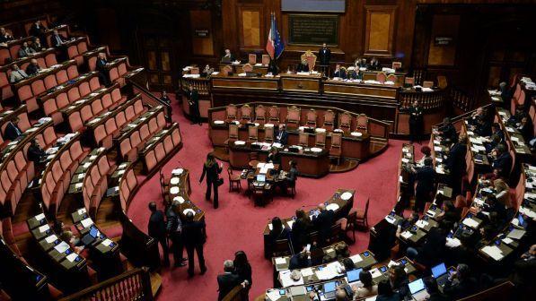 Riforma costituzionale, dal Senato l'ok al taglio dei parlamentari | Di Maio: "E' la fine dell'ingordigia politica"