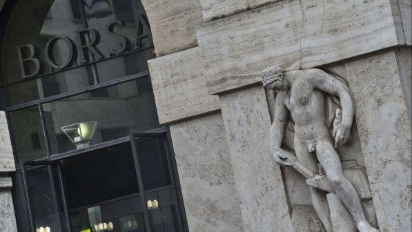 Borsa, Milano chiude in positivo: Ftse Mib guadagna lo 0,36%