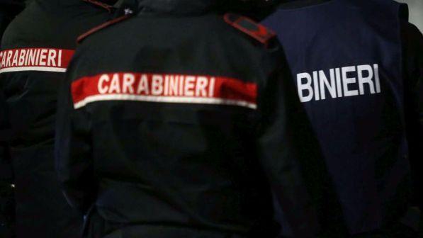 Napoli, si fingevano carabinieri per compiere rapine: 10 arresti